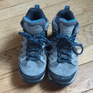 Perry Ellis Kids' Gray and Black Boots
